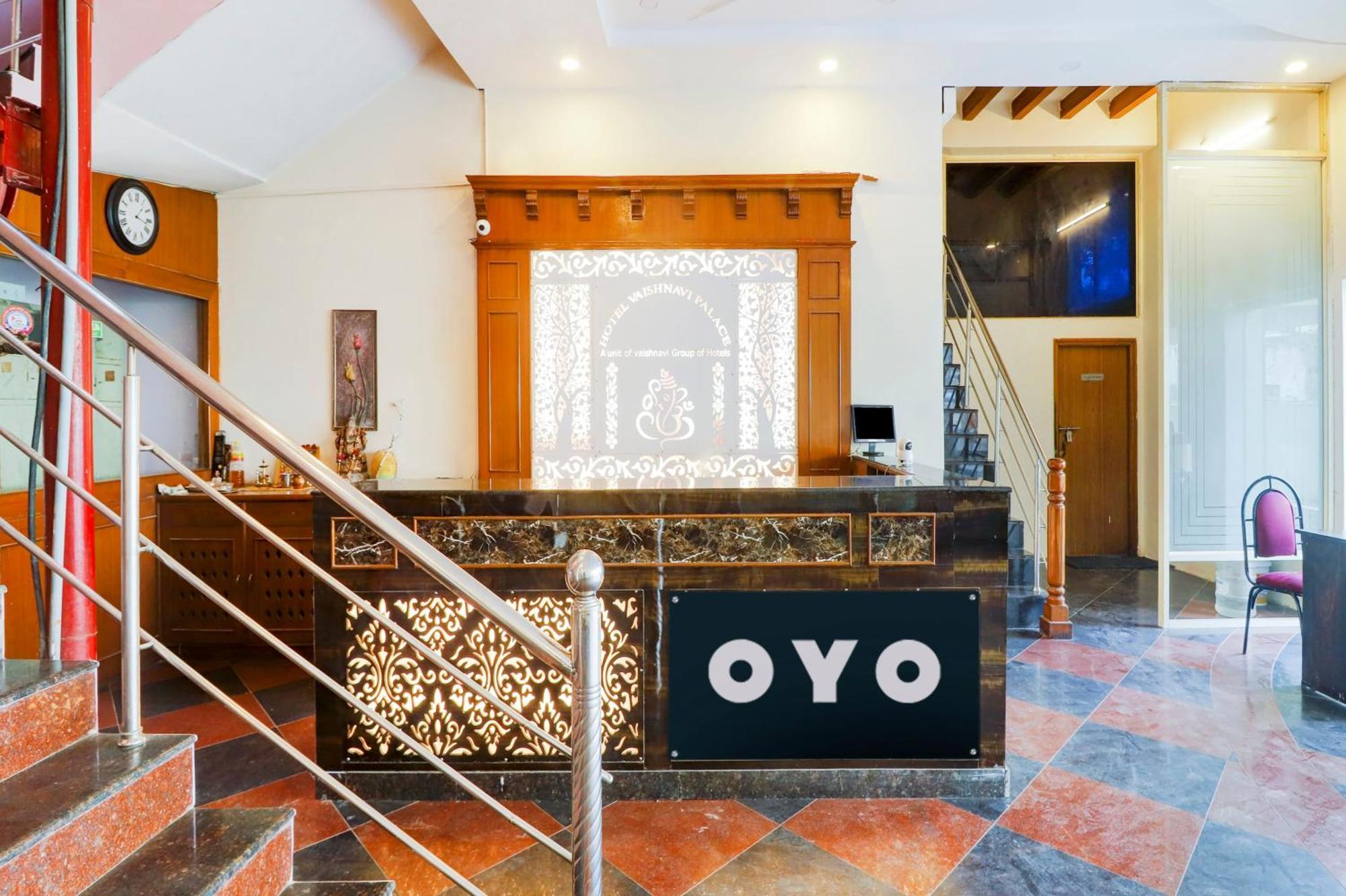 Super Collection O 77115 Vaishnavi Palace Hyderabad Ngoại thất bức ảnh